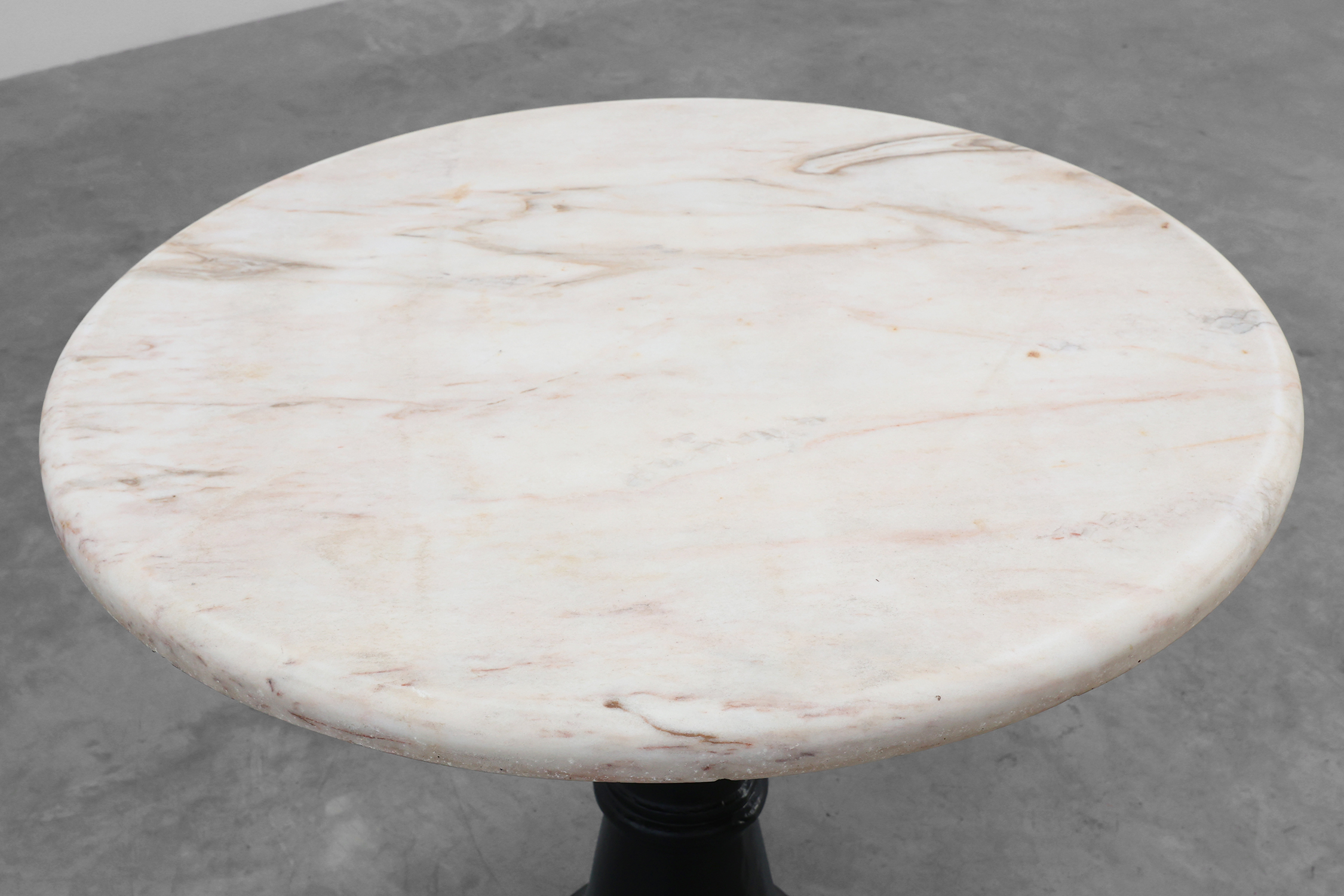 Cast iron garden table with Carrara marble top, France ca. 1900thumbnail